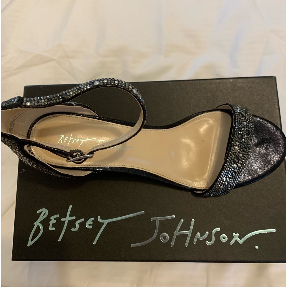 Betsey Johnson size 10 evening sandals. - Picture 2 of 9